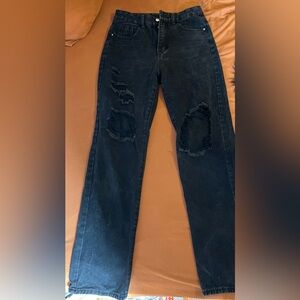 💥4/$20 BUNDLE & SAVE!!! Women’s distressed black jeans